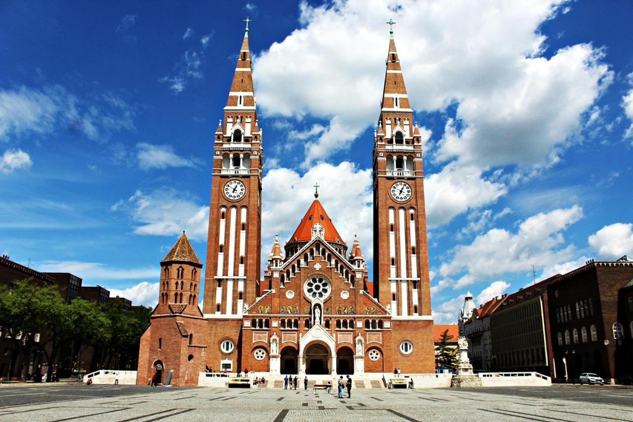 Szeged Suncity Apartman Ngoại thất bức ảnh